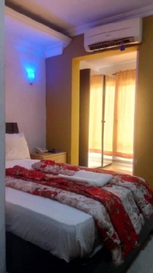 Theodawn Hotels @ Suite 29 Ikeja Extérieur photo