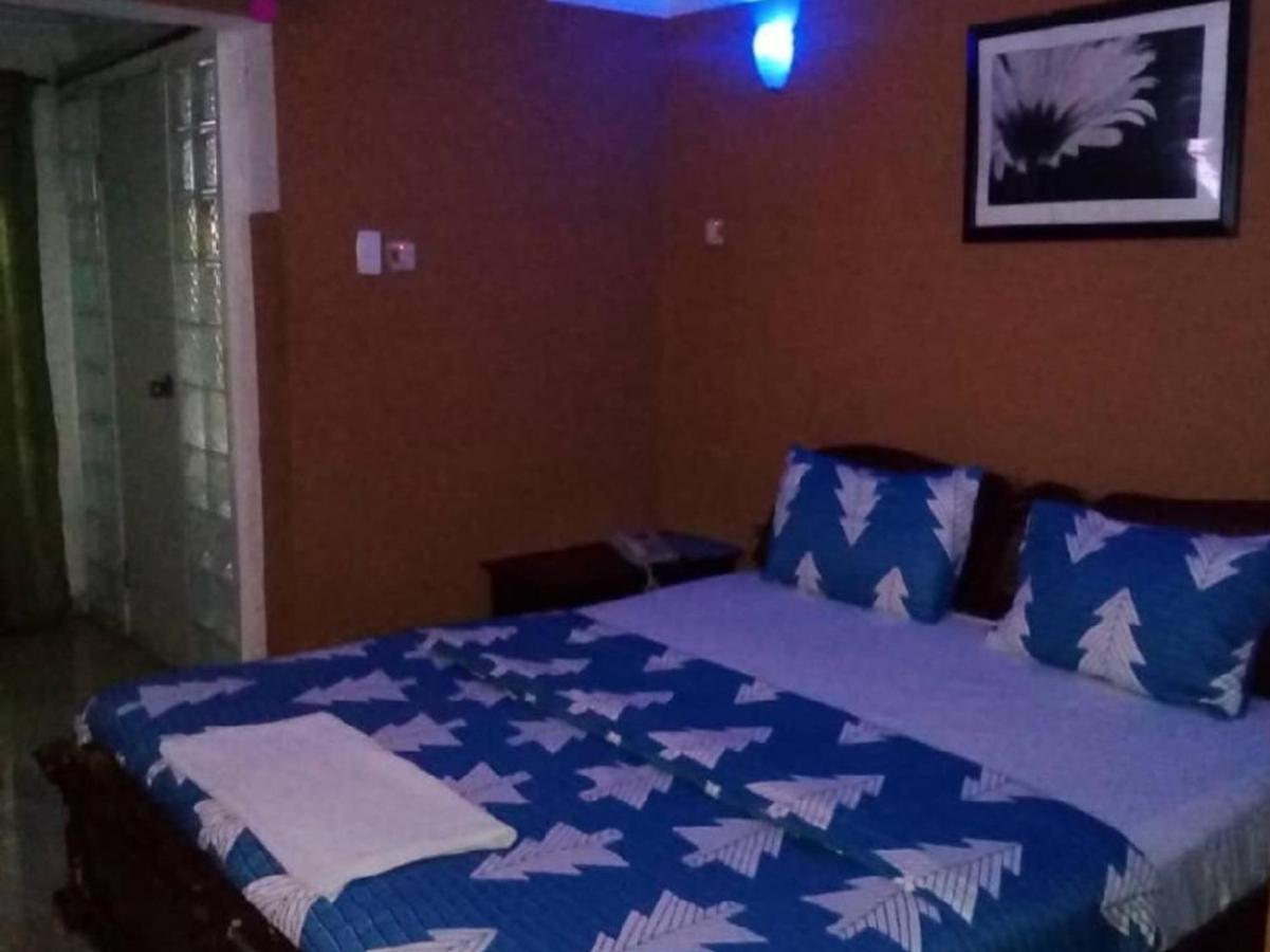 Theodawn Hotels @ Suite 29 Ikeja Extérieur photo