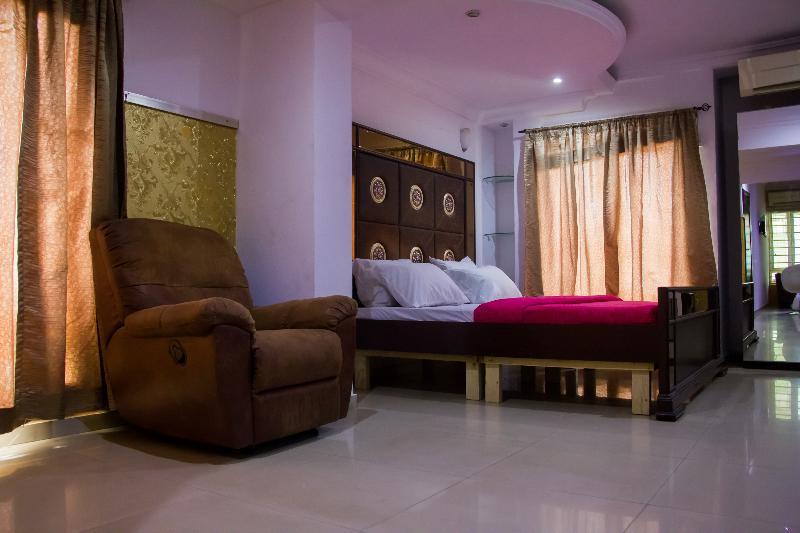 Theodawn Hotels @ Suite 29 Ikeja Extérieur photo