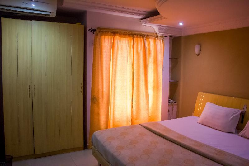 Theodawn Hotels @ Suite 29 Ikeja Extérieur photo