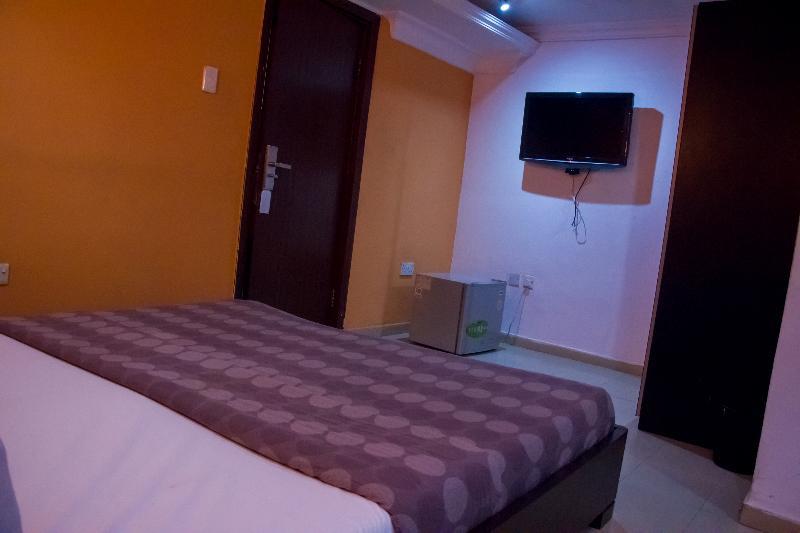 Theodawn Hotels @ Suite 29 Ikeja Extérieur photo