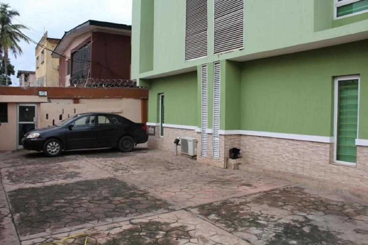 Theodawn Hotels @ Suite 29 Ikeja Extérieur photo